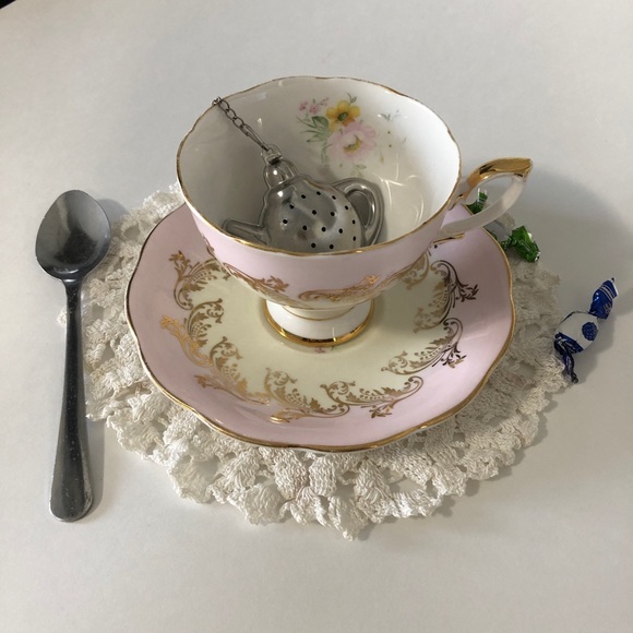 Vintage bone china w gold accents / Royal Standard - Picture 2 of 9